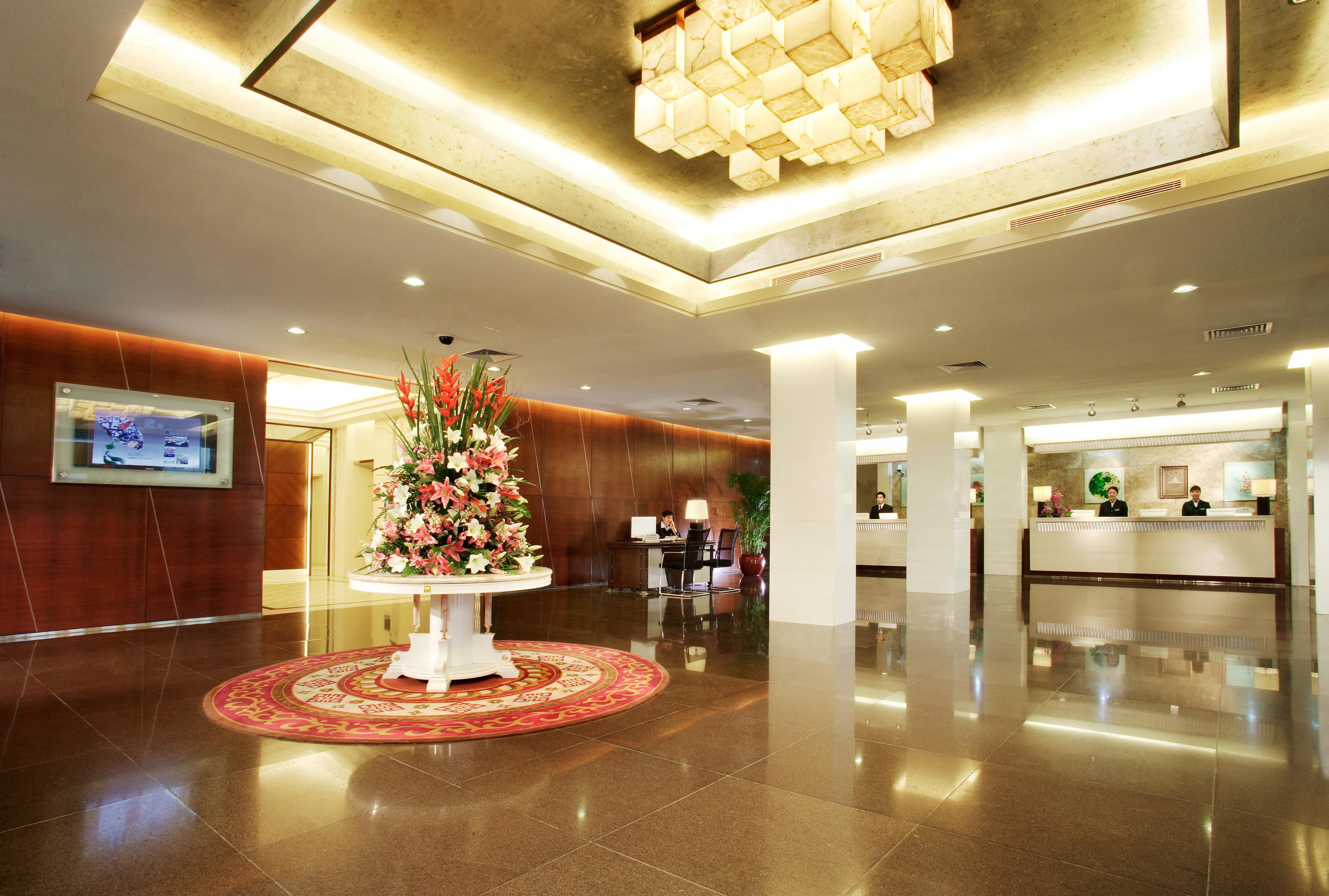 Liuhua Hotel Гуанчжоу Інтер'єр фото