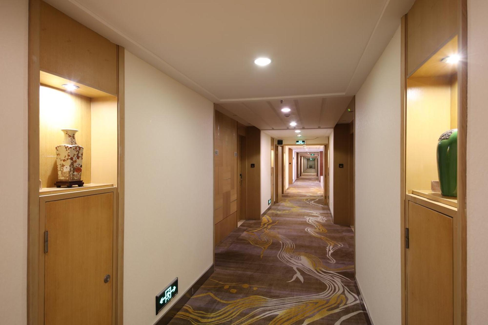 Liuhua Hotel Гуанчжоу Екстер'єр фото
